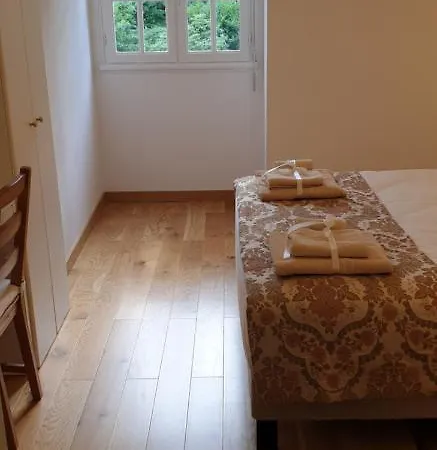 Bed & Breakfast Crown Roads